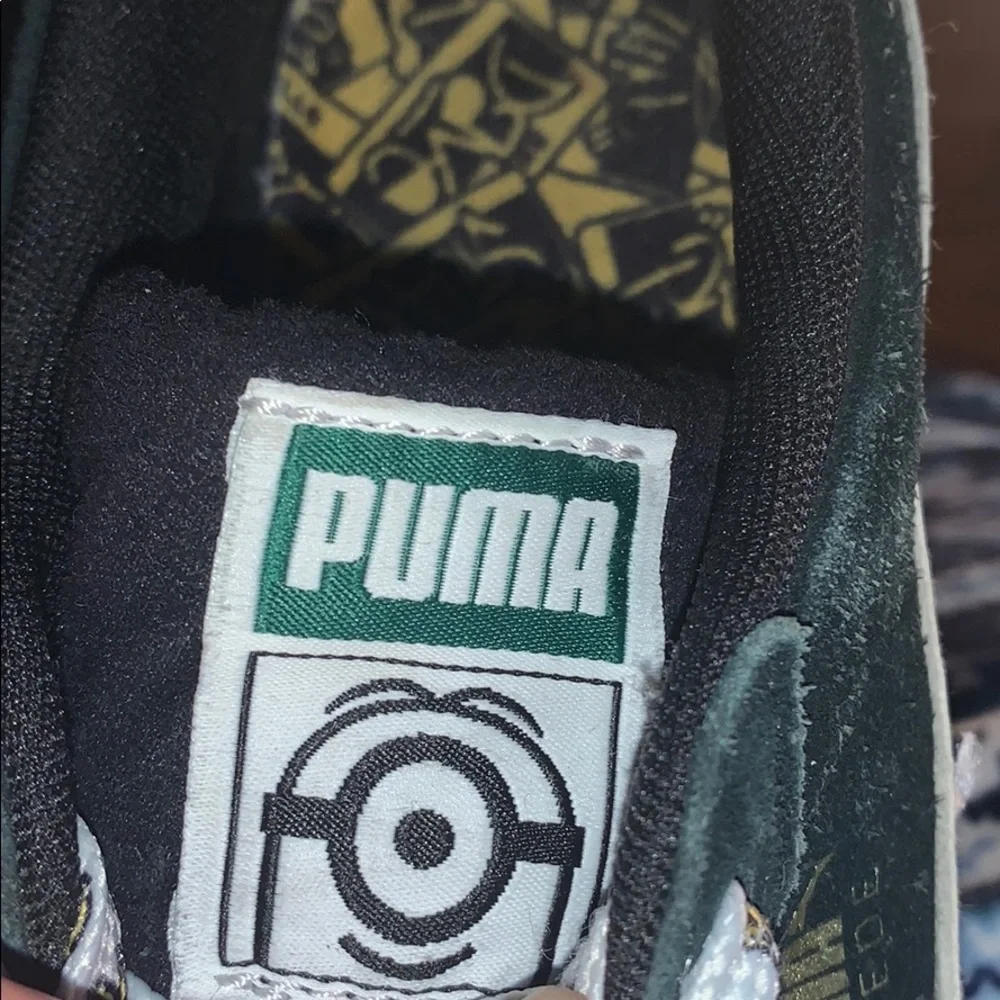 PUMA x Minions Suede Black & White Banana Laces sz 5 Youth EUC
